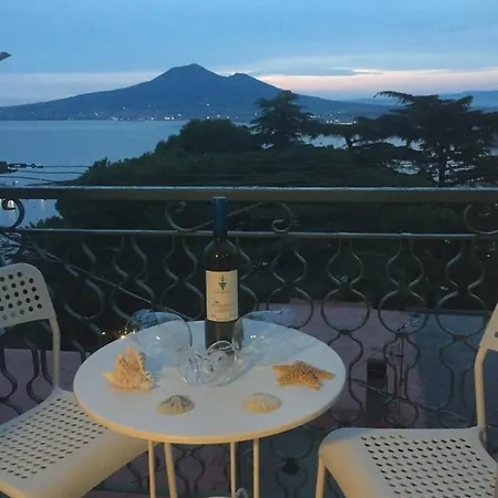 Josephine Sea View Bed & Breakfast *