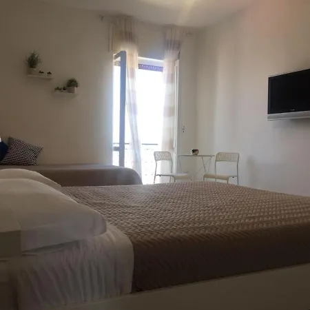 Josephine Sea View