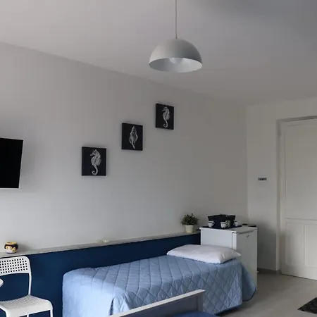 Josephine Sea View Bed & Breakfast *